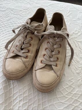 Converse Low-Top Sneakers - Beige with Rose Gold Eyelets